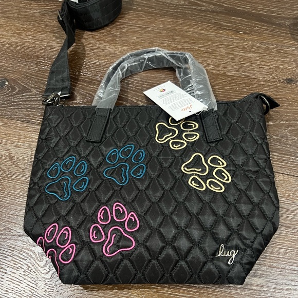NWT lug sprinkler crossbody bag Paws Black Quilted - Picture 12 of 12